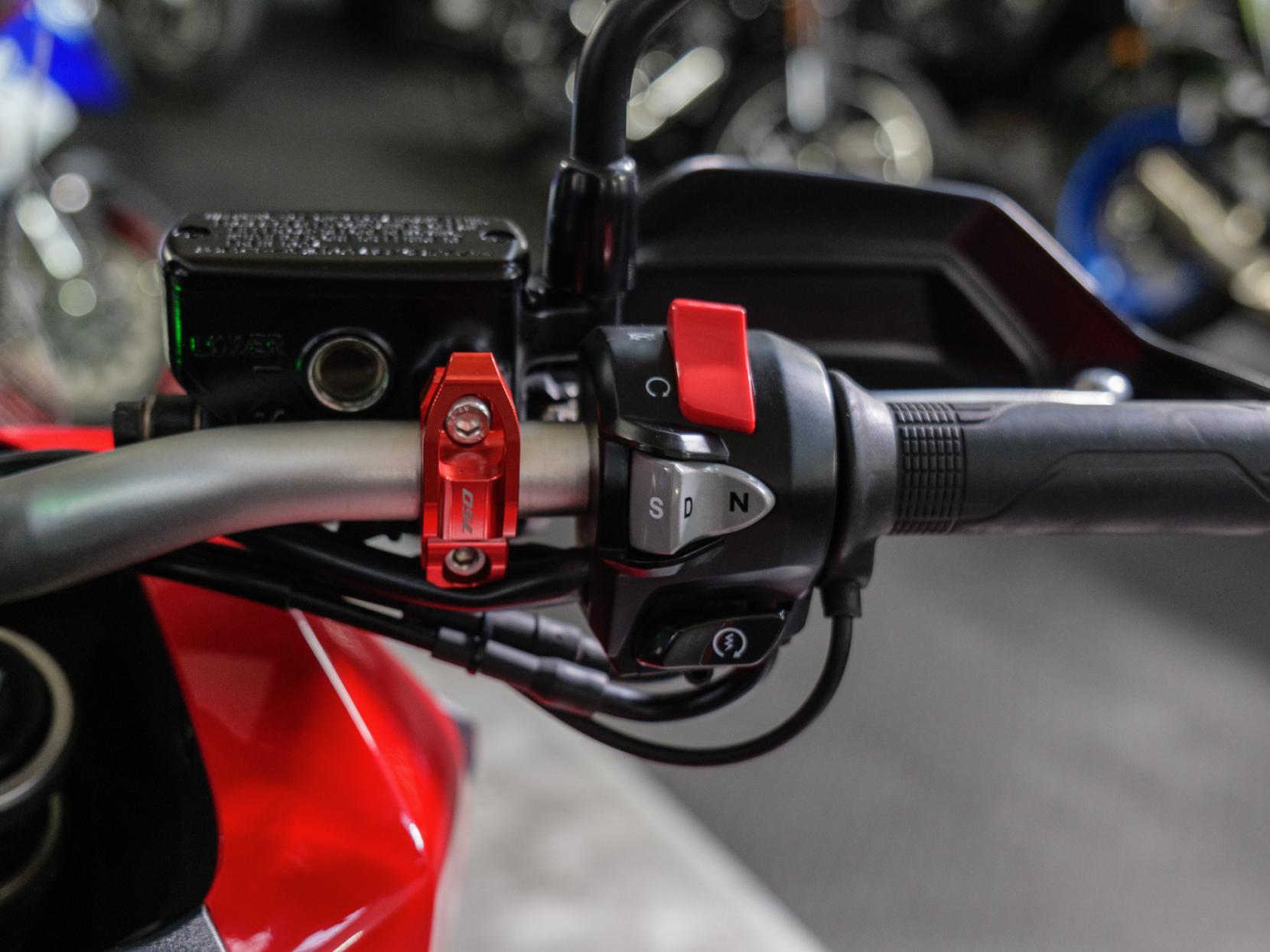 Honda X-ADV 750 Scooter Petrol DCT Euro 4 (54 ps)