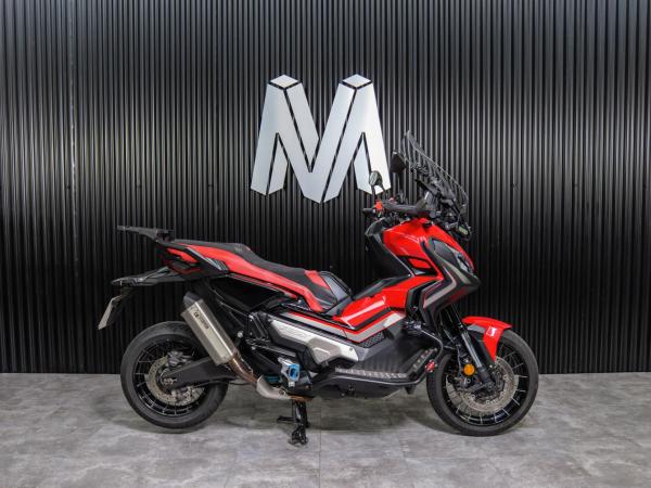 Honda X-ADV 750 Scooter Petrol DCT Euro 4 (54 ps)