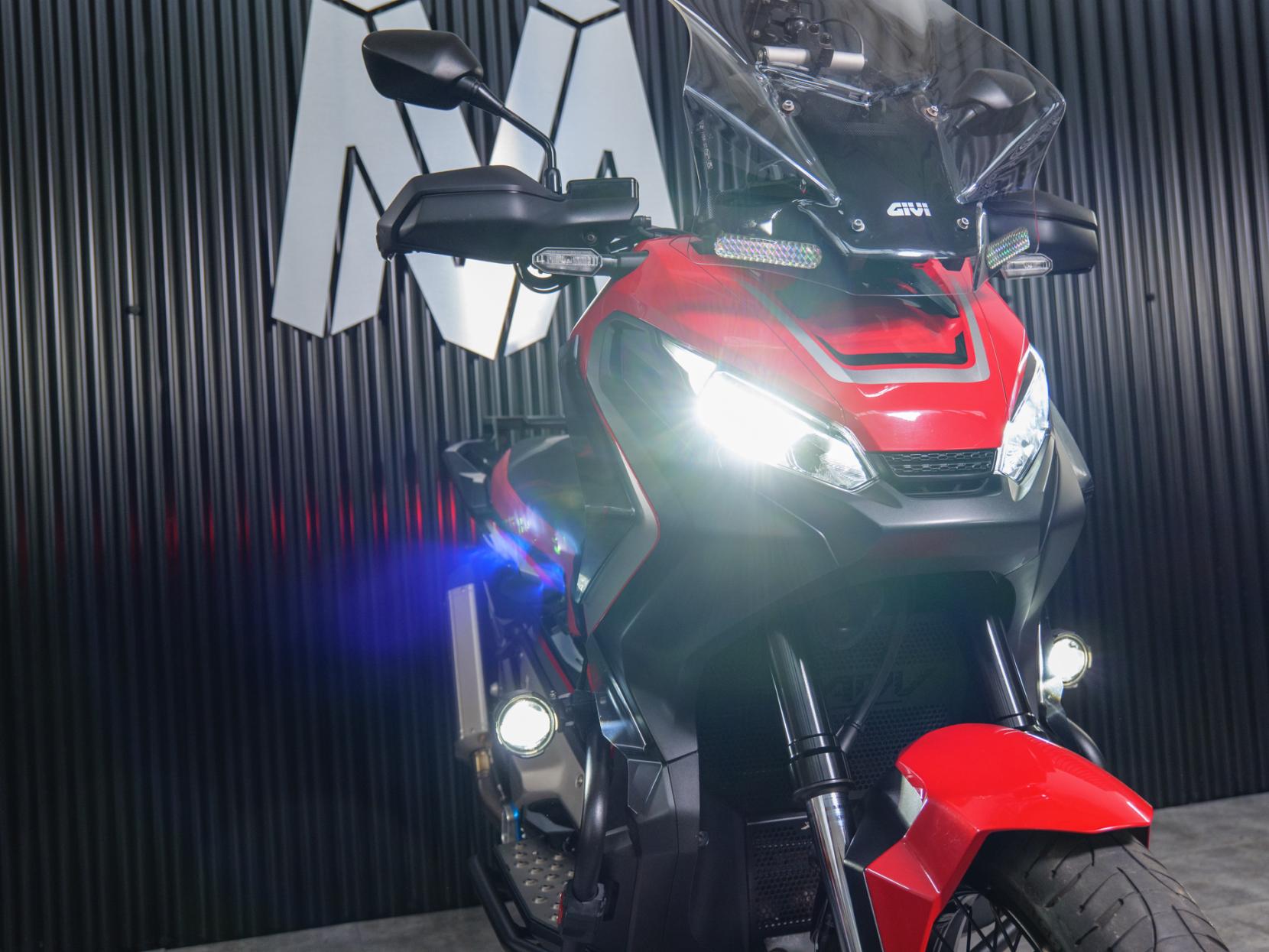 Honda X-ADV 750 Scooter Petrol DCT Euro 4 (54 ps)