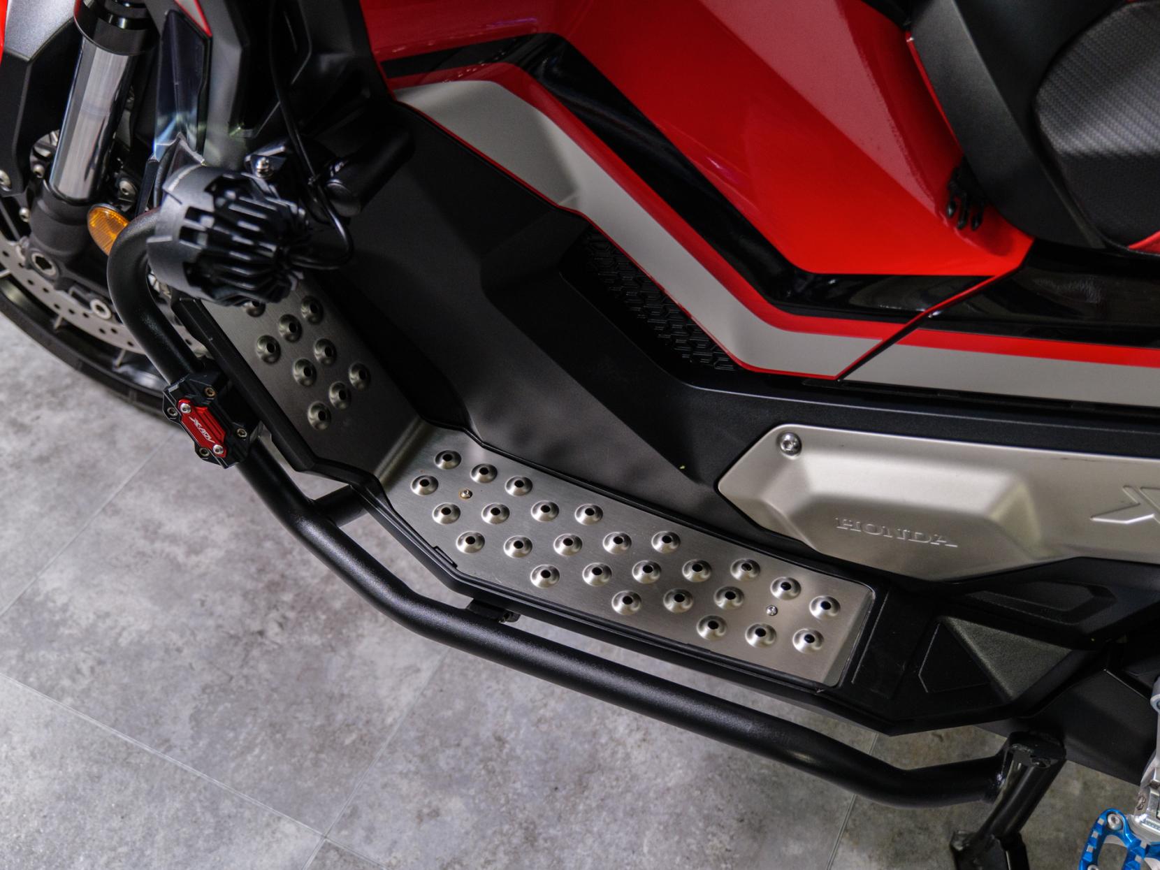 Honda X-ADV 750 Scooter Petrol DCT Euro 4 (54 ps)