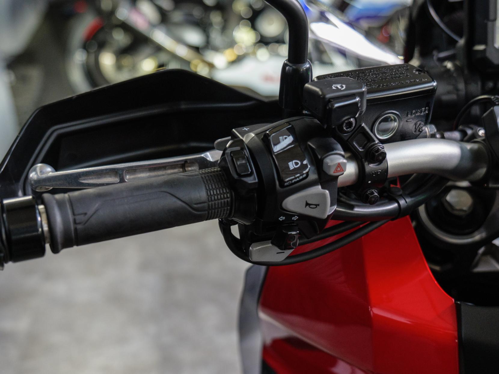 Honda X-ADV 750 Scooter Petrol DCT Euro 4 (54 ps)