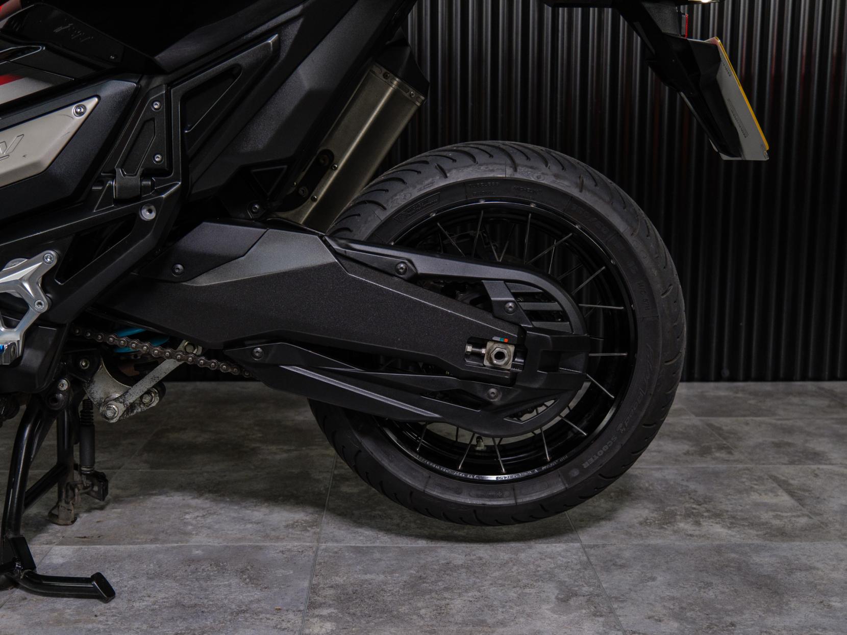 Honda X-ADV 750 Scooter Petrol DCT Euro 4 (54 ps)