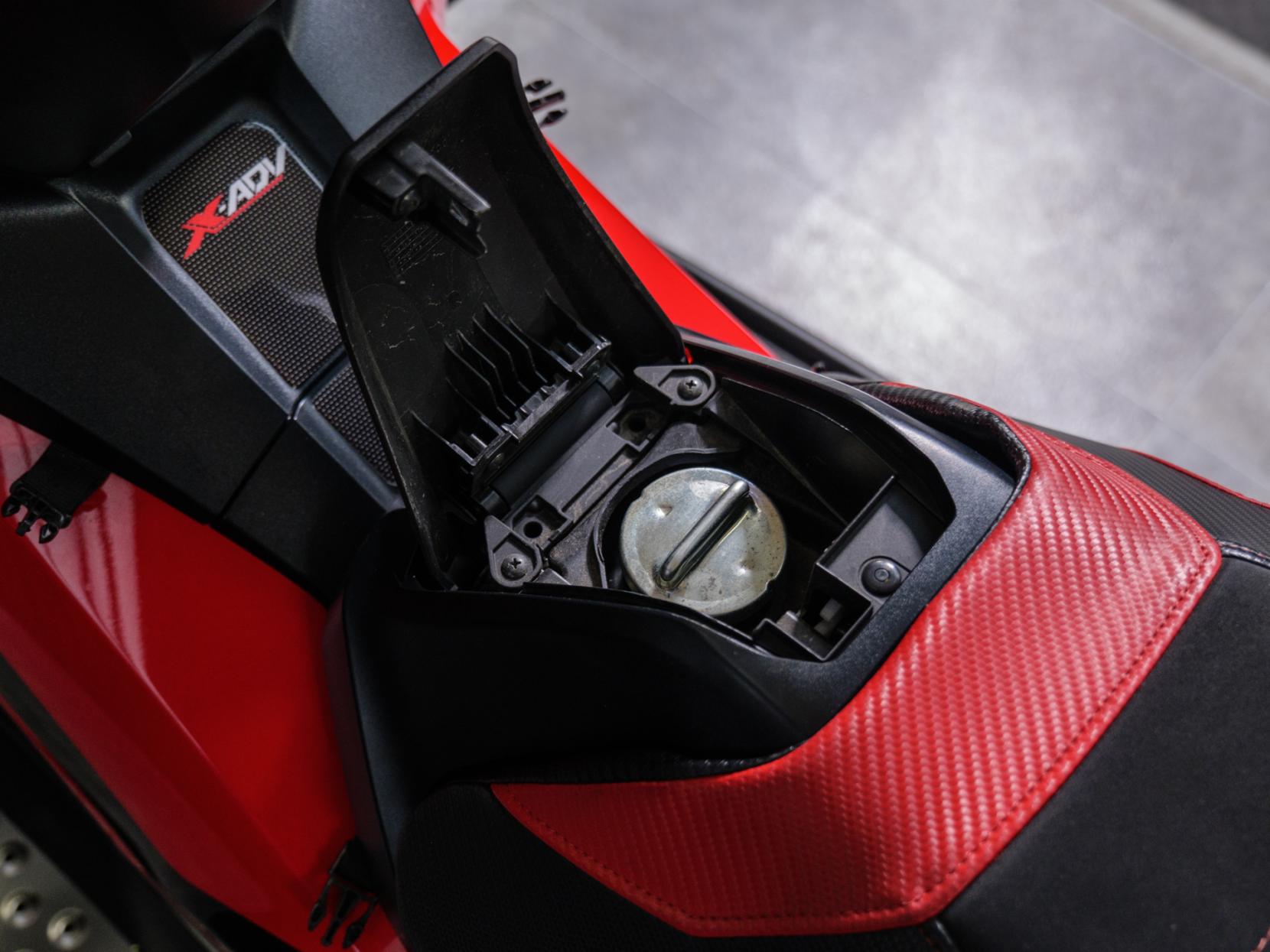 Honda X-ADV 750 Scooter Petrol DCT Euro 4 (54 ps)