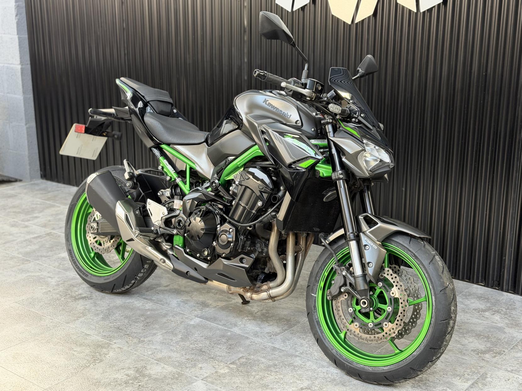 Kawasaki Z900 900 Supernaked Petrol Manual Euro 5 (125 ps)