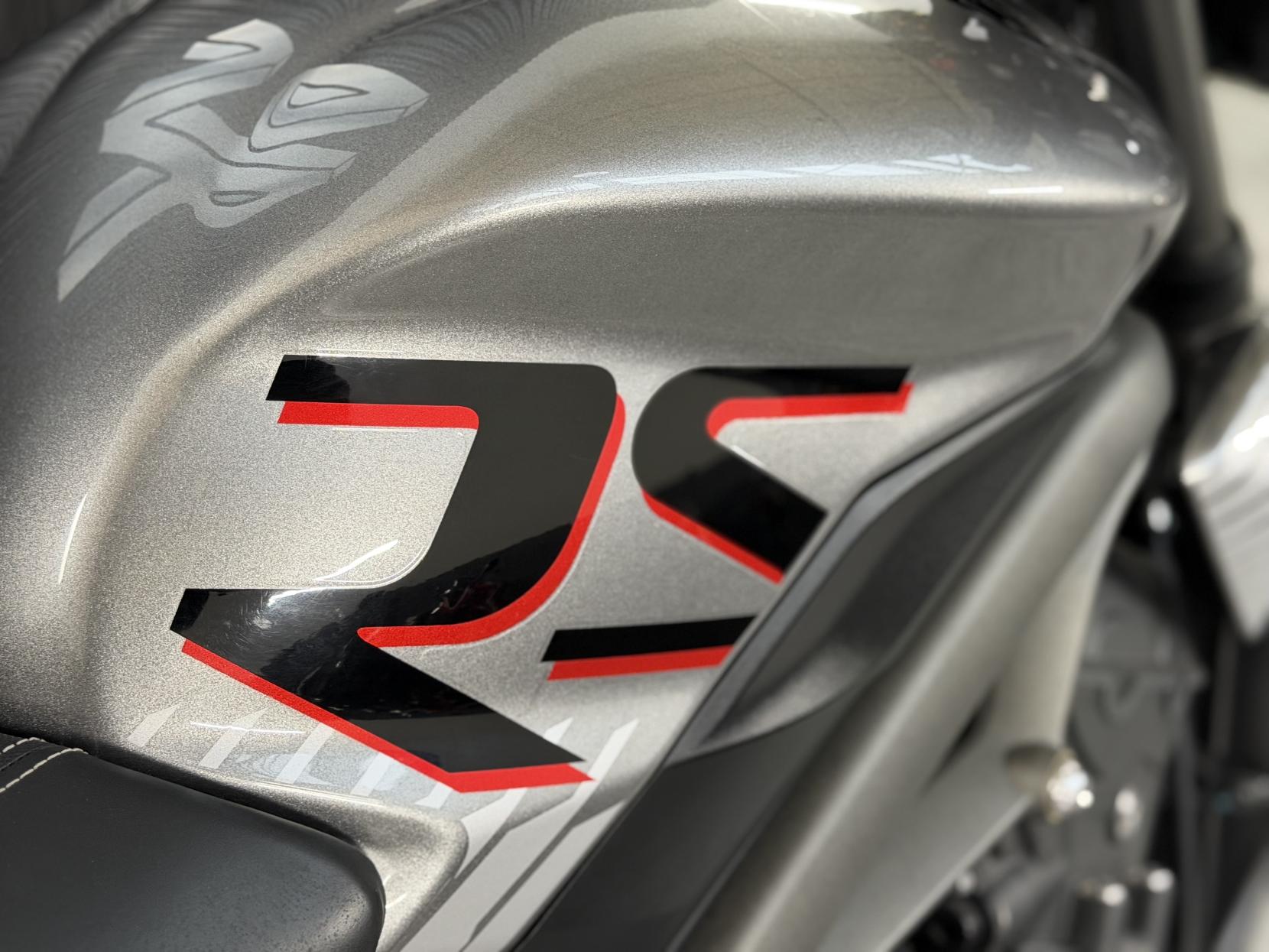 Triumph Street Triple 765 765 RS Naked Petrol Manual X-ring Euro 5 (124 ps)