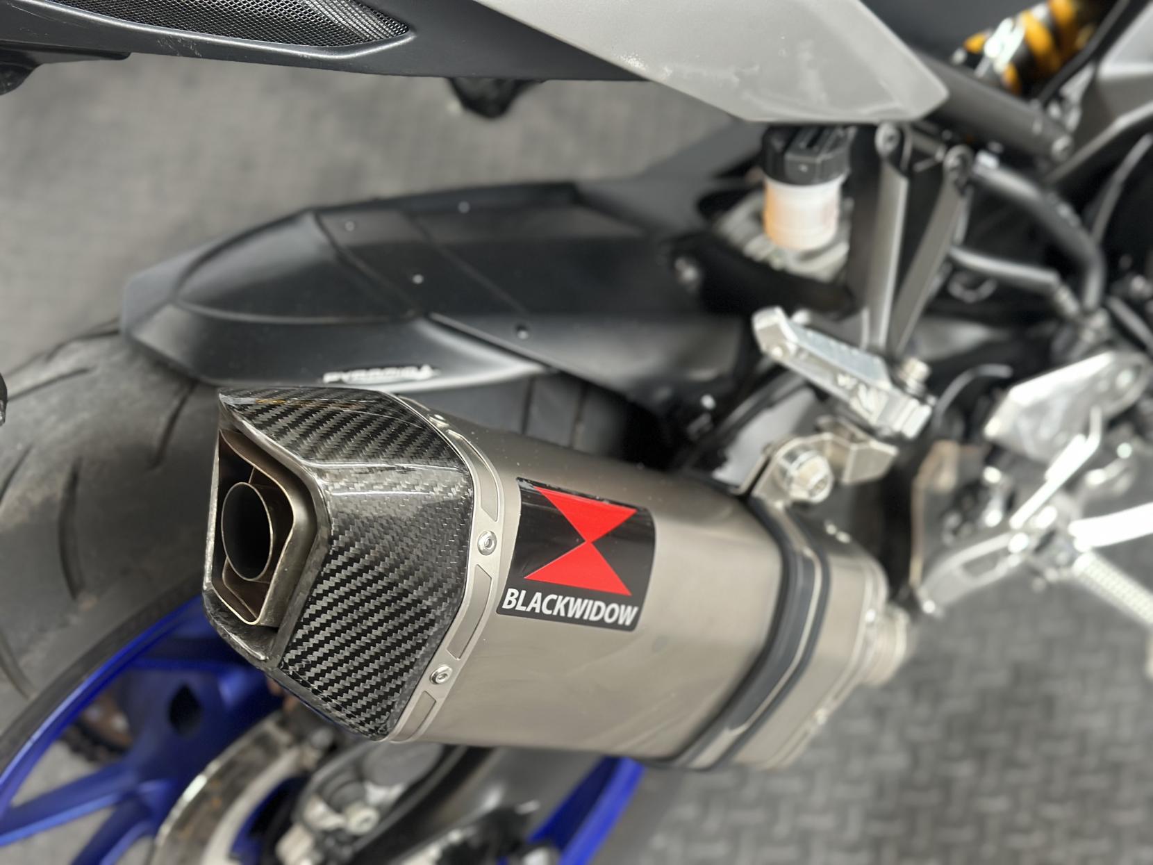Yamaha MT-09 900 SP Naked Petrol Manual Euro 4 (115 ps)
