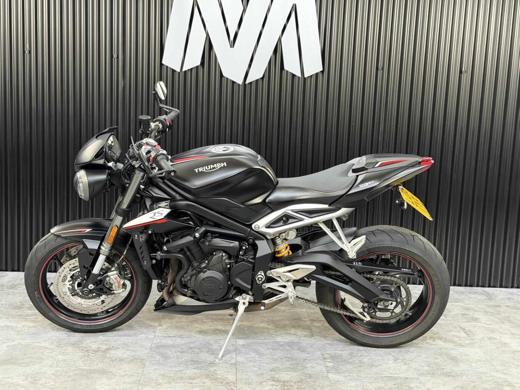 Triumph Street Triple 765 765 RS Naked Petrol Manual X-ring Euro 4 (122 ps)