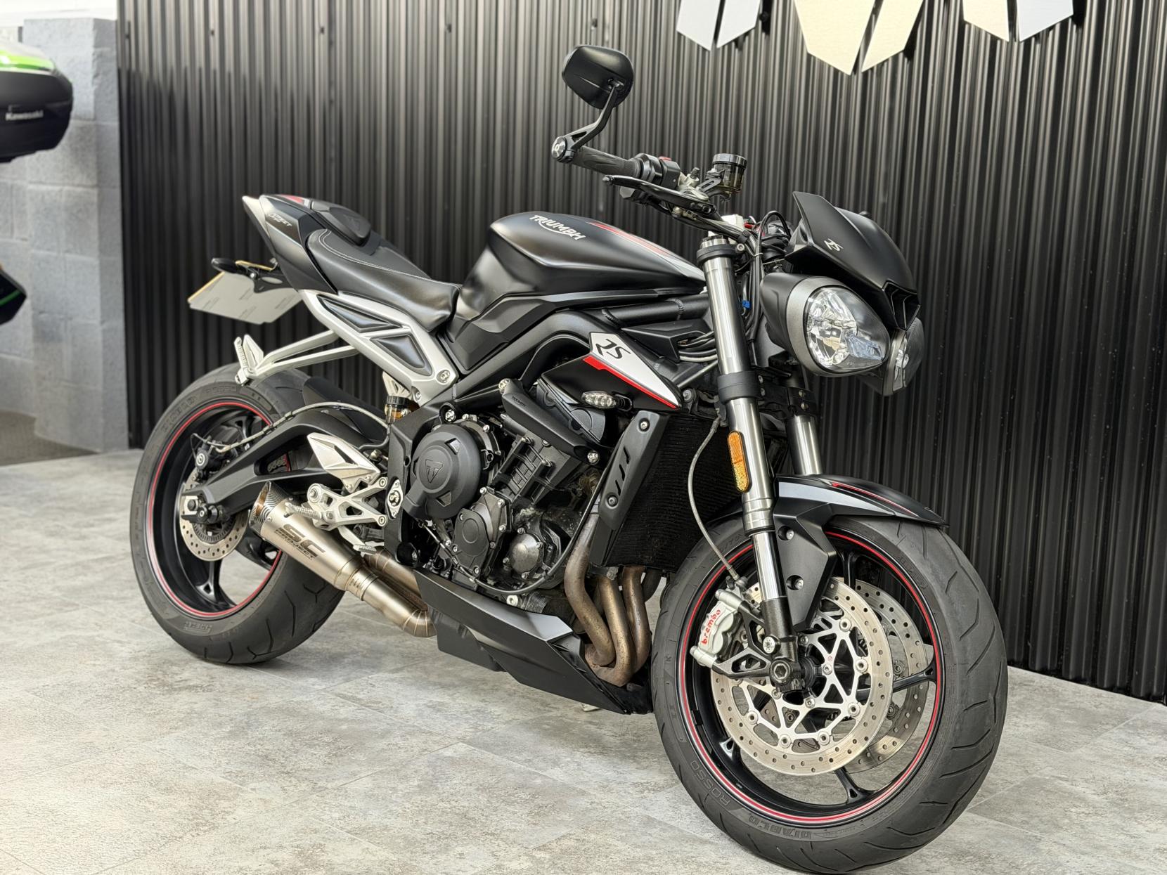 Triumph Street Triple 765 765 RS Naked Petrol Manual X-ring Euro 4 (122 ps)