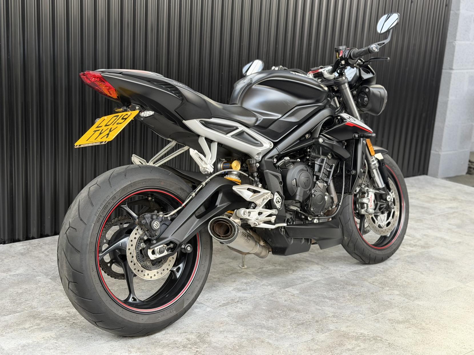 Triumph Street Triple 765 765 RS Naked Petrol Manual X-ring Euro 4 (122 ps)
