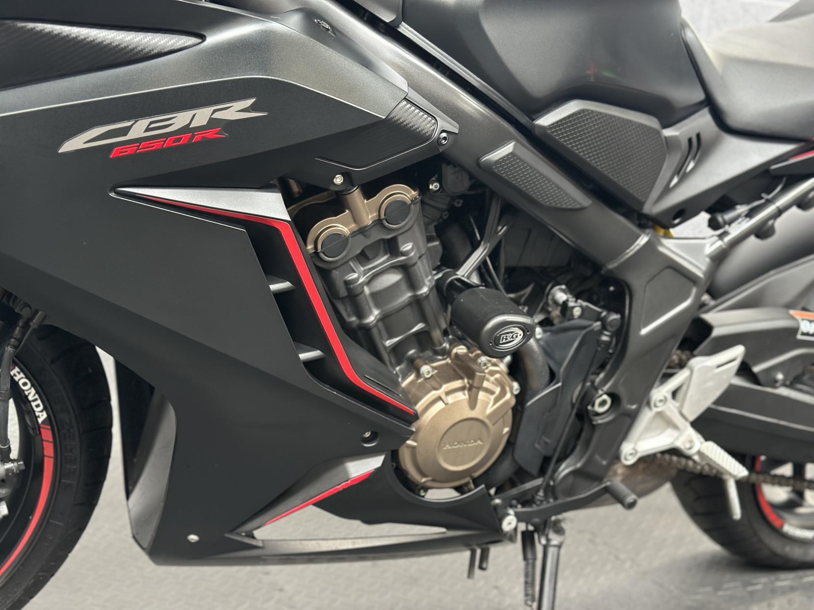 Honda CBR650R 650 Super Sports Petrol Manual Euro 4 (95 ps)