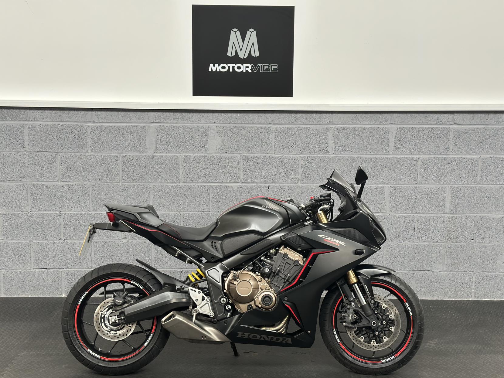 Honda CBR650R 650 Super Sports Petrol Manual Euro 4 (95 ps)