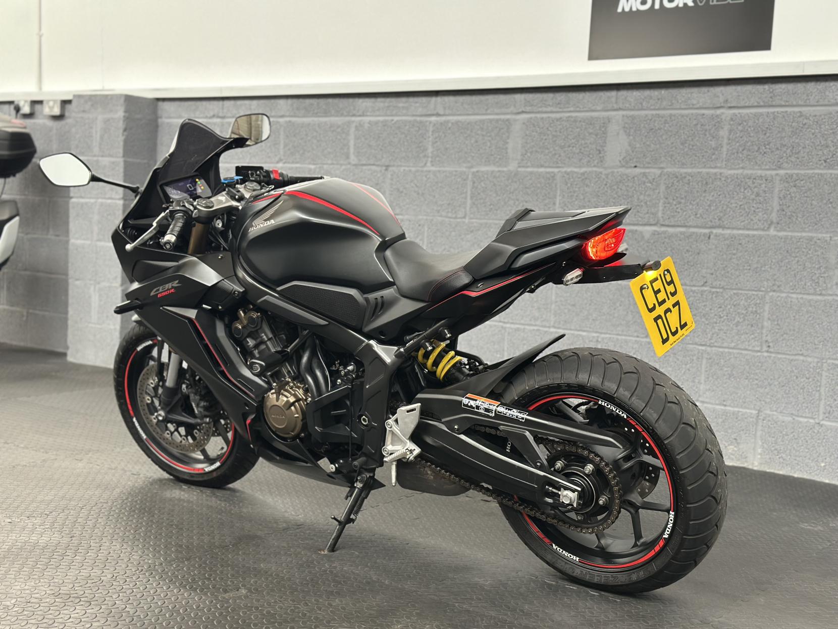 Honda CBR650R 650 Super Sports Petrol Manual Euro 4 (95 ps)