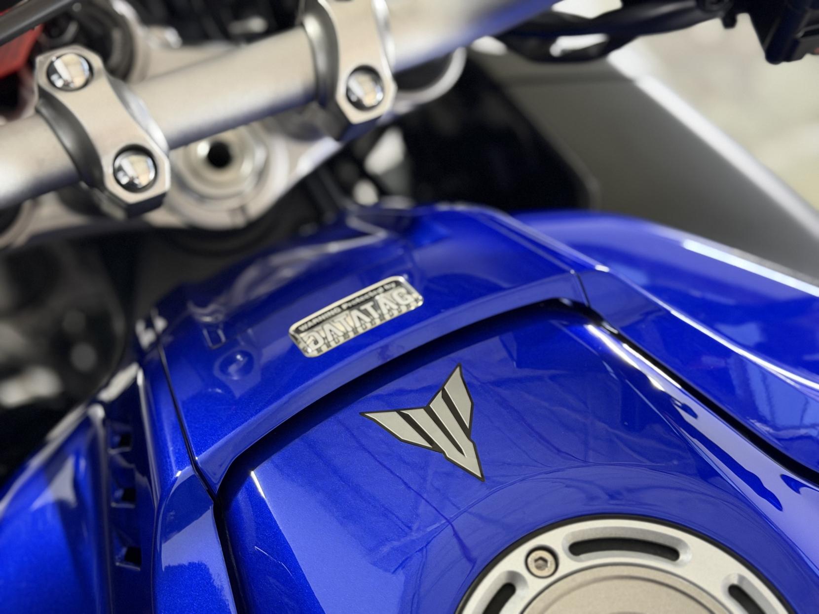 Yamaha MT-10 1000 Hyper-naked Petrol Manual Euro 4 (160 ps)