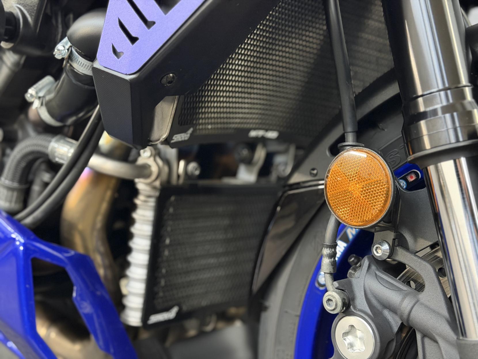 Yamaha MT-10 1000 Hyper-naked Petrol Manual Euro 4 (160 ps)