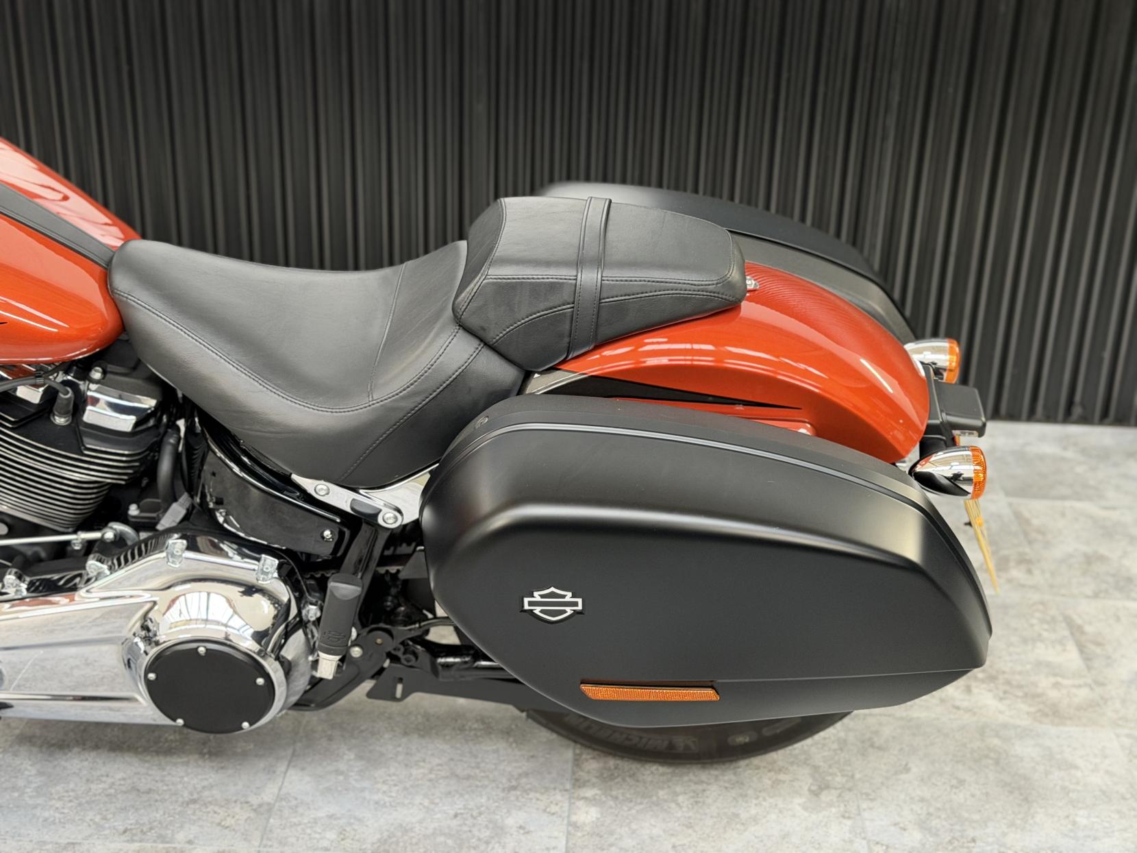 Harley-Davidson Softail 1745 FLSB Sport Glide Custom Cruiser Petrol Manual Euro 4 (84 ps)