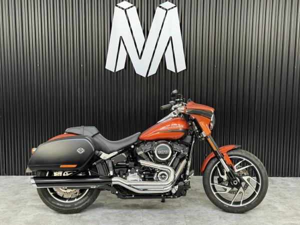 Harley-Davidson Softail 1745 FLSB Sport Glide Custom Cruiser Petrol Manual Euro 4 (84 ps)