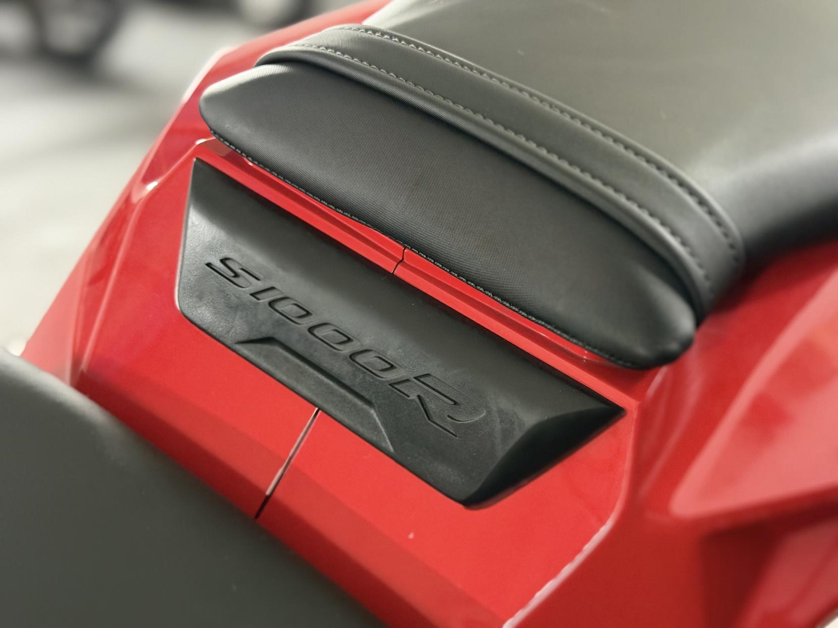 BMW S 1000 R 1000 Naked Petrol Manual (160 ps)