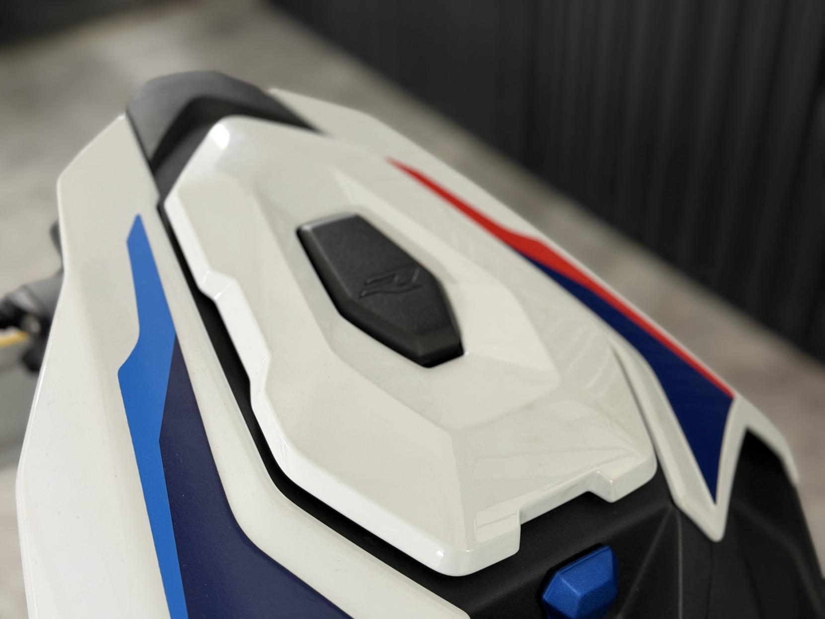 BMW S 1000 R 1000 Sport Naked Petrol Manual Euro 5 (164 ps)