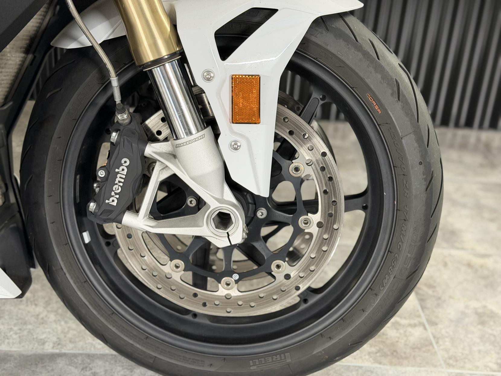 BMW S 1000 R 1000 Sport Naked Petrol Manual Euro 5 (164 ps)