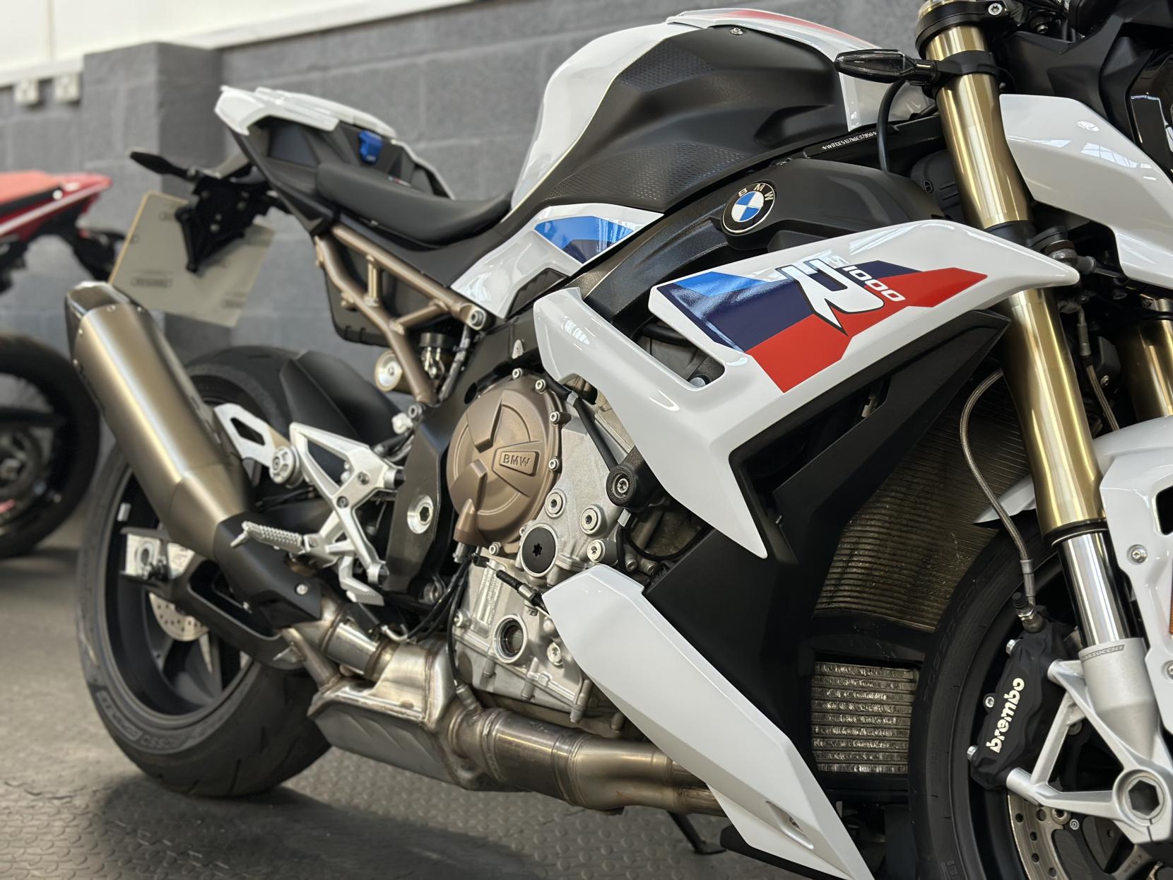 BMW S 1000 R 1000 Sport Naked Petrol Manual Euro 5 (164 ps)