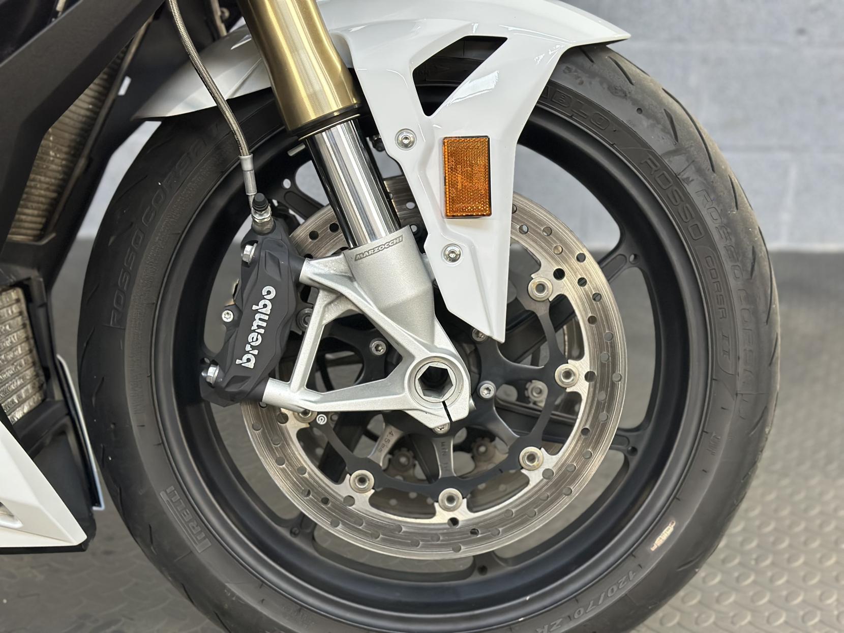 BMW S 1000 R 1000 Sport Naked Petrol Manual Euro 5 (164 ps)