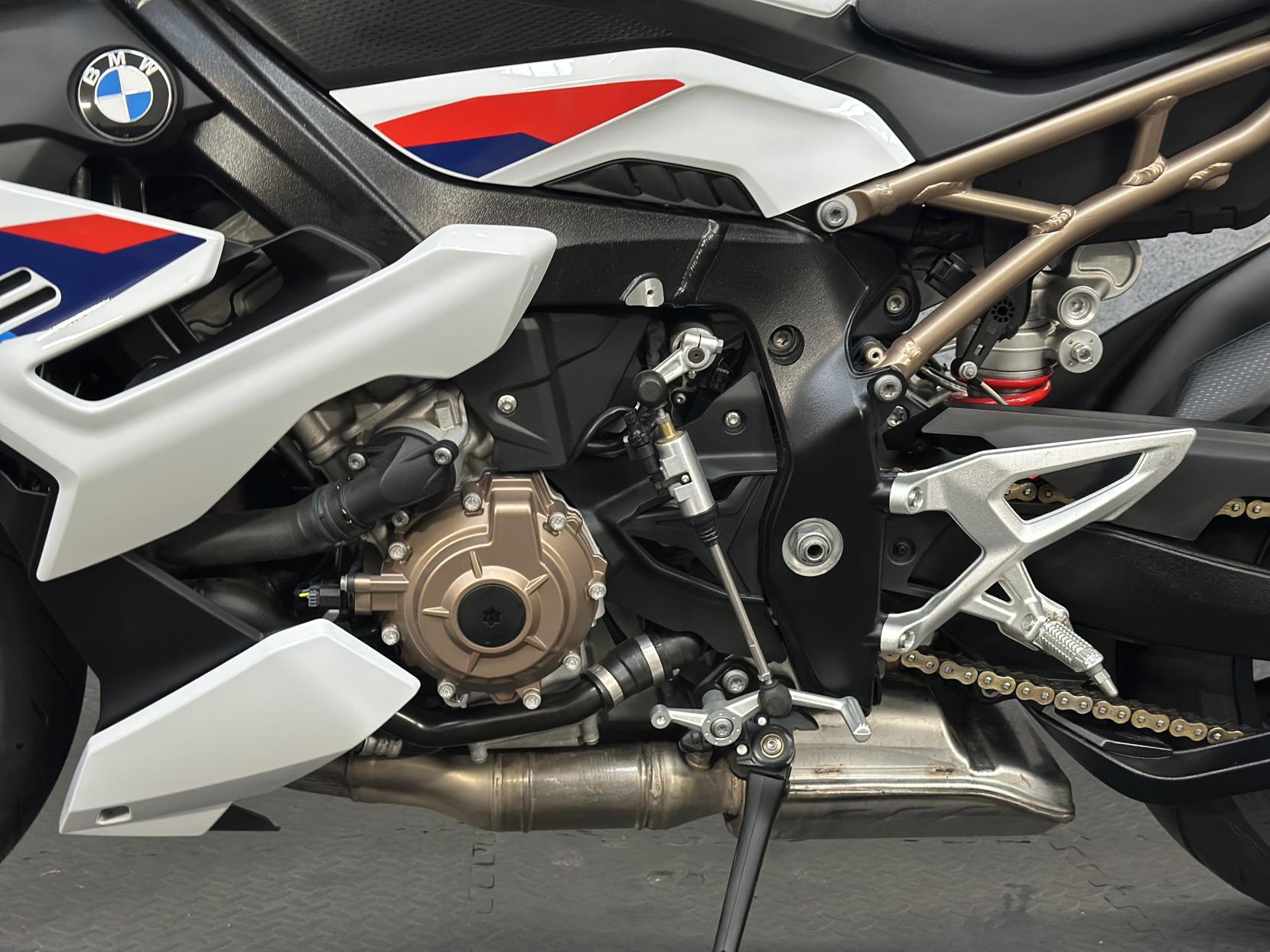 BMW S 1000 R 1000 Sport Naked Petrol Manual Euro 5 (164 ps)