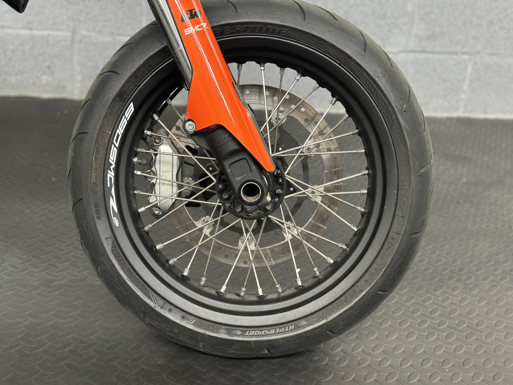 KTM 690 SMC R 690 Super Moto Petrol Manual X-Ring Euro 4 (75 ps)