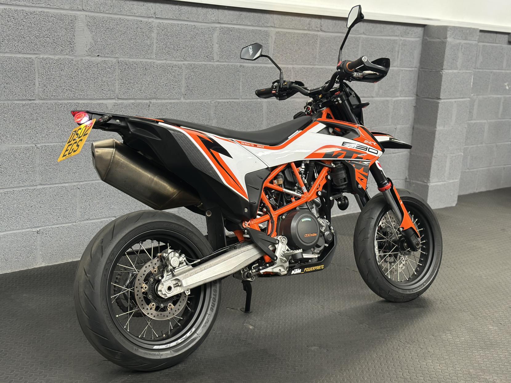 KTM 690 SMC R 690 Super Moto Petrol Manual X-Ring Euro 4 (75 ps)