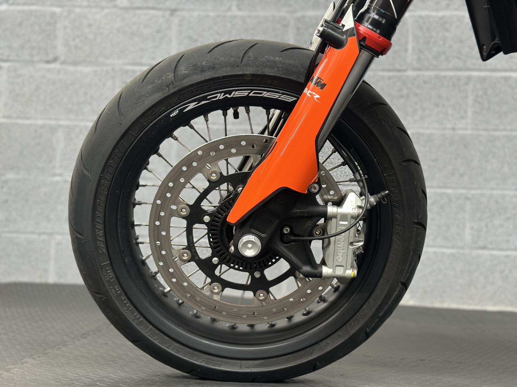 KTM 690 SMC R 690 Super Moto Petrol Manual X-Ring Euro 4 (75 ps)