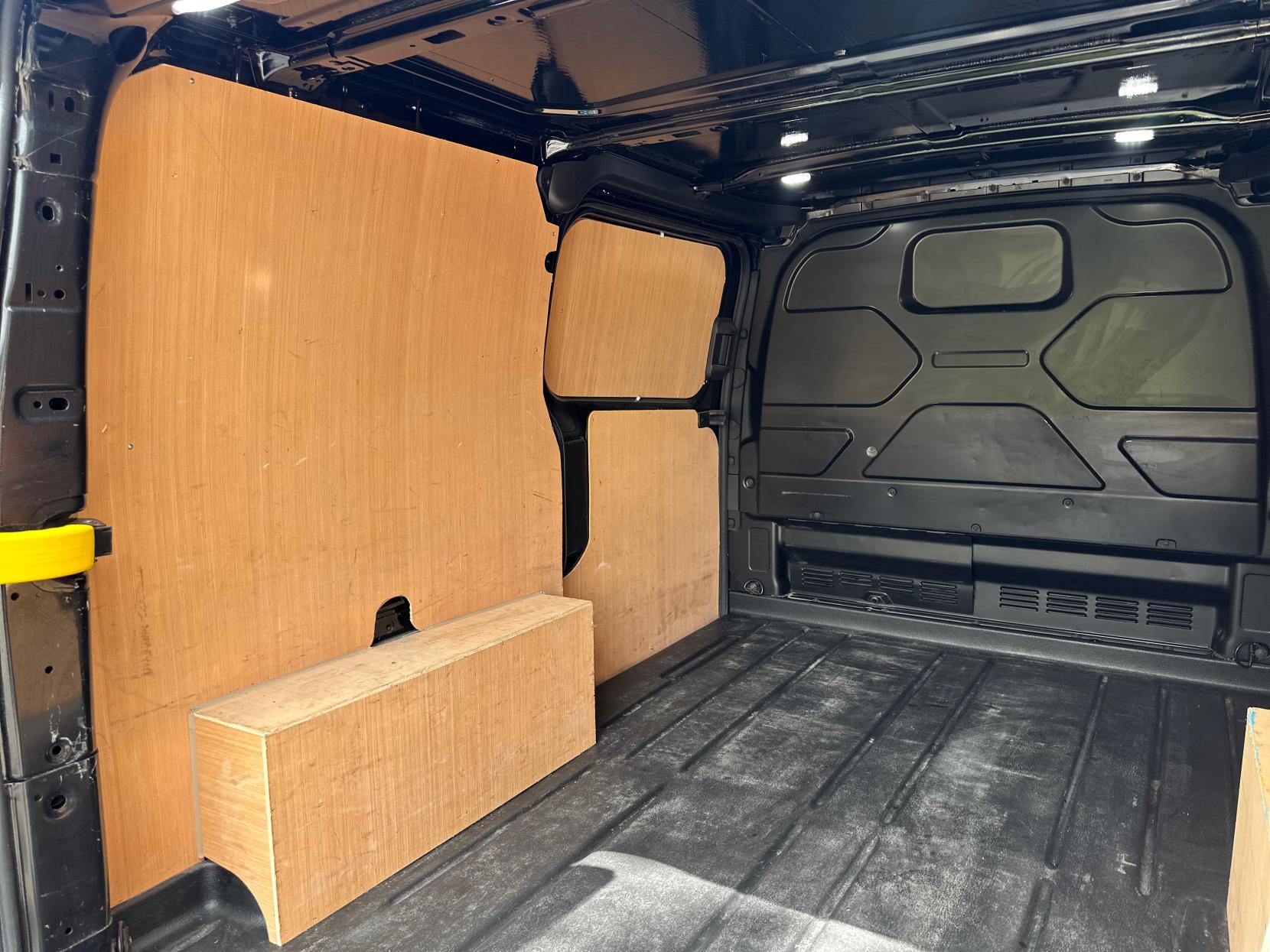 Ford Transit Custom 2.0 280 EcoBlue Limited Panel Van 5dr Diesel Manual L1 H1 Euro 6 (s/s) (130 ps)