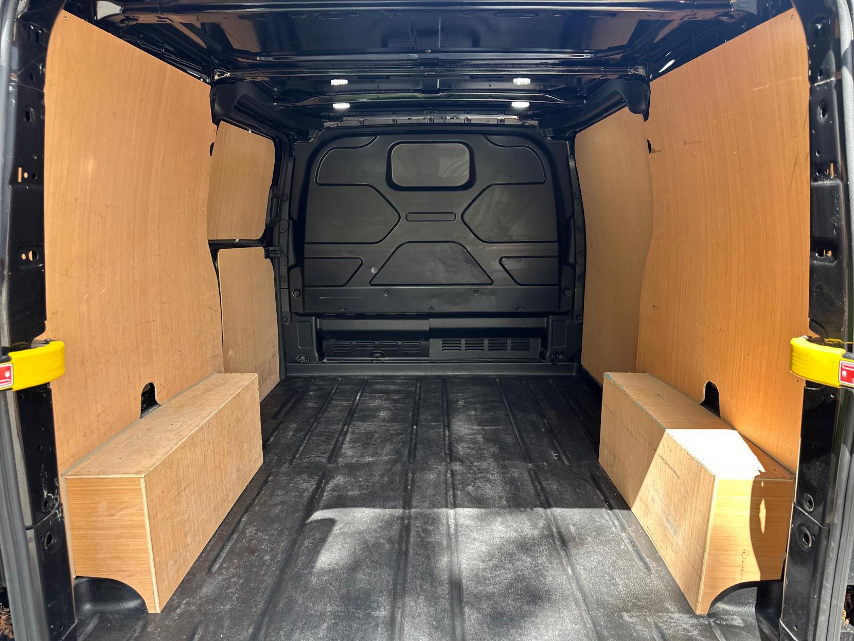 Ford Transit Custom 2.0 280 EcoBlue Limited Panel Van 5dr Diesel Manual L1 H1 Euro 6 (s/s) (130 ps)