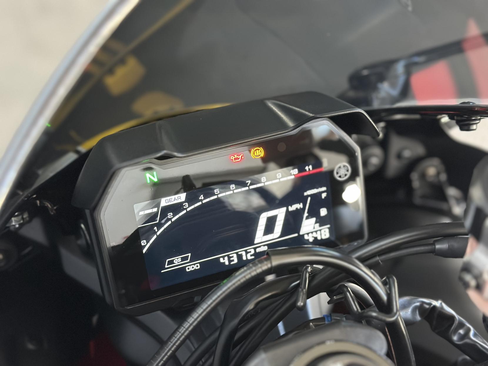 Yamaha R7 700 Super Sports Petrol Manual Euro 5 (73 ps)