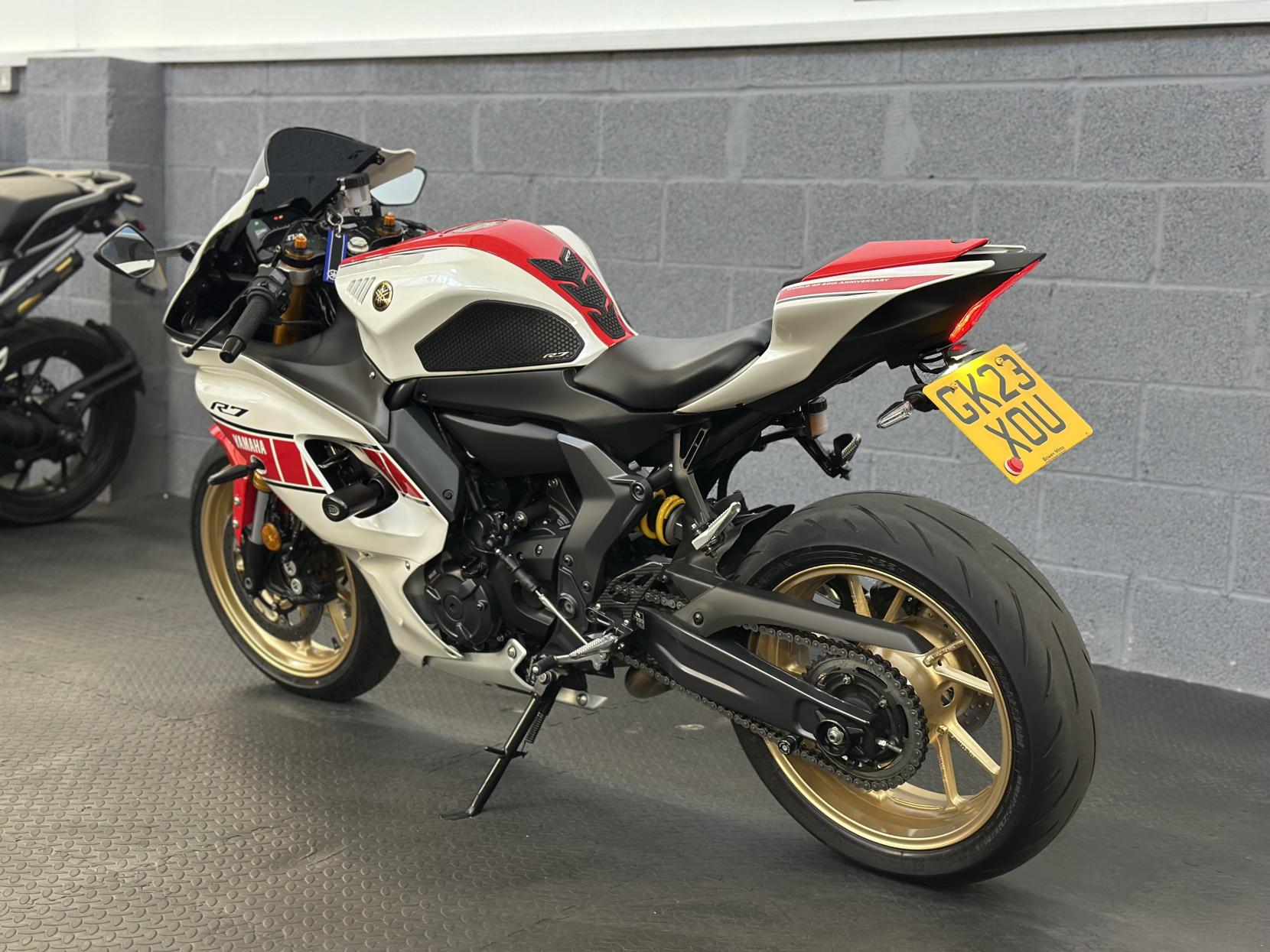 Yamaha R7 700 Super Sports Petrol Manual Euro 5 (73 ps)
