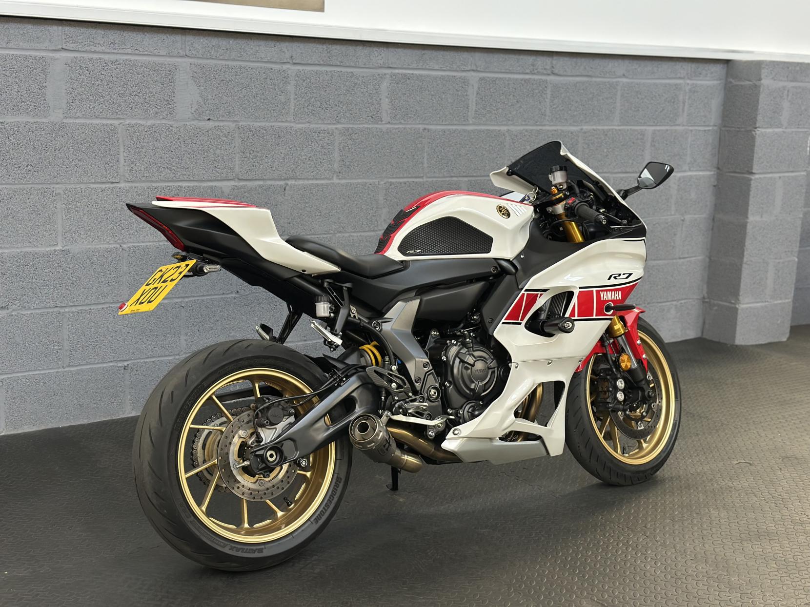 Yamaha R7 700 Super Sports Petrol Manual Euro 5 (73 ps)
