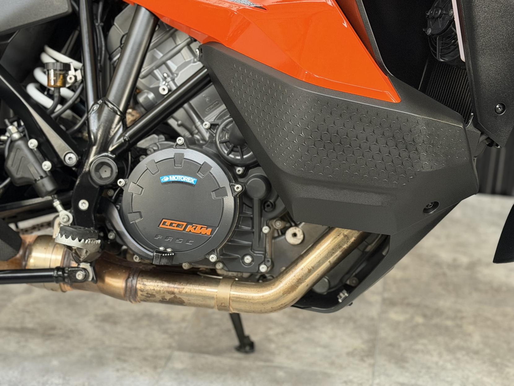 KTM 1290 Super Adventure S 1290 Adventure Petrol Manual X-Ring Euro 5 (160 ps)