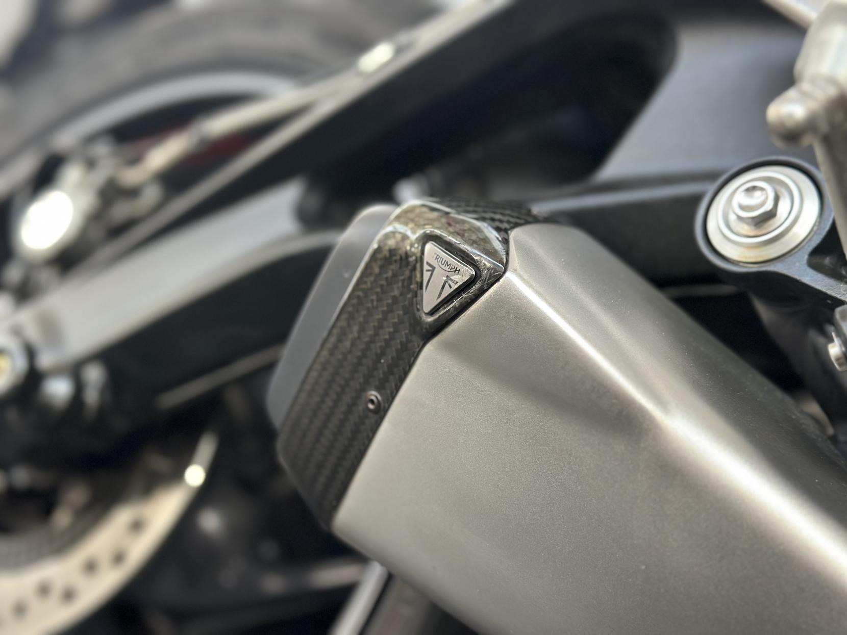 Triumph Street Triple 765 765 RS Naked Petrol Manual X-ring Euro 5 (124 ps)