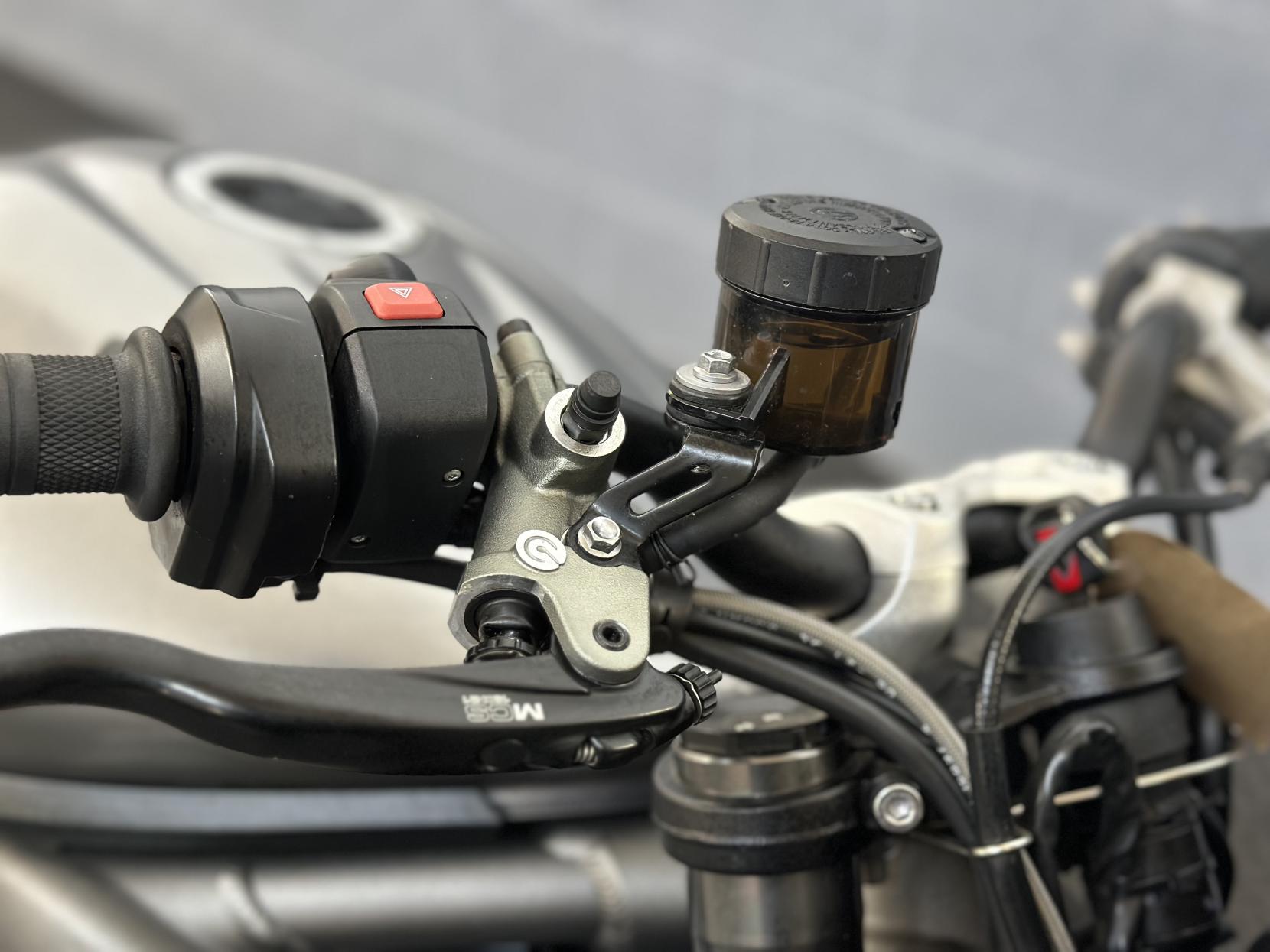 Triumph Street Triple 765 765 RS Naked Petrol Manual X-ring Euro 5 (124 ps)