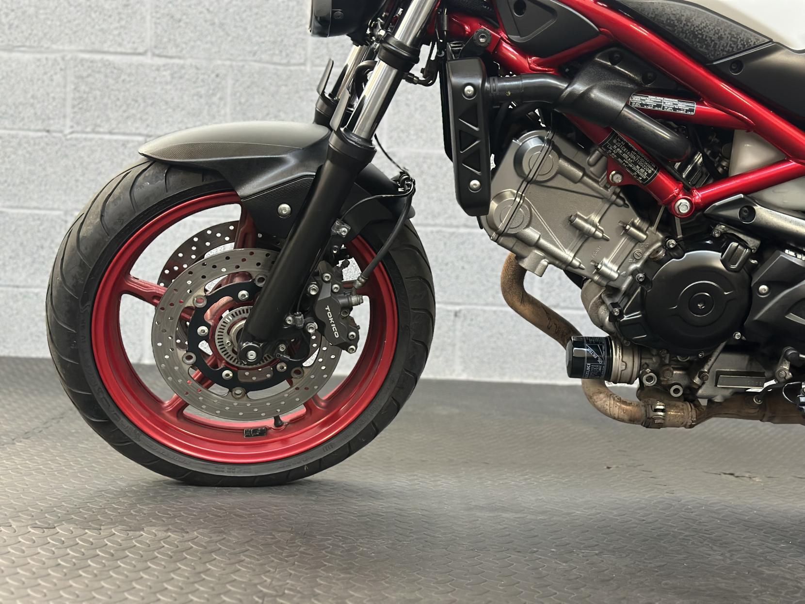 Suzuki SV650 650 Naked Petrol Manual Euro 5 (73 ps)