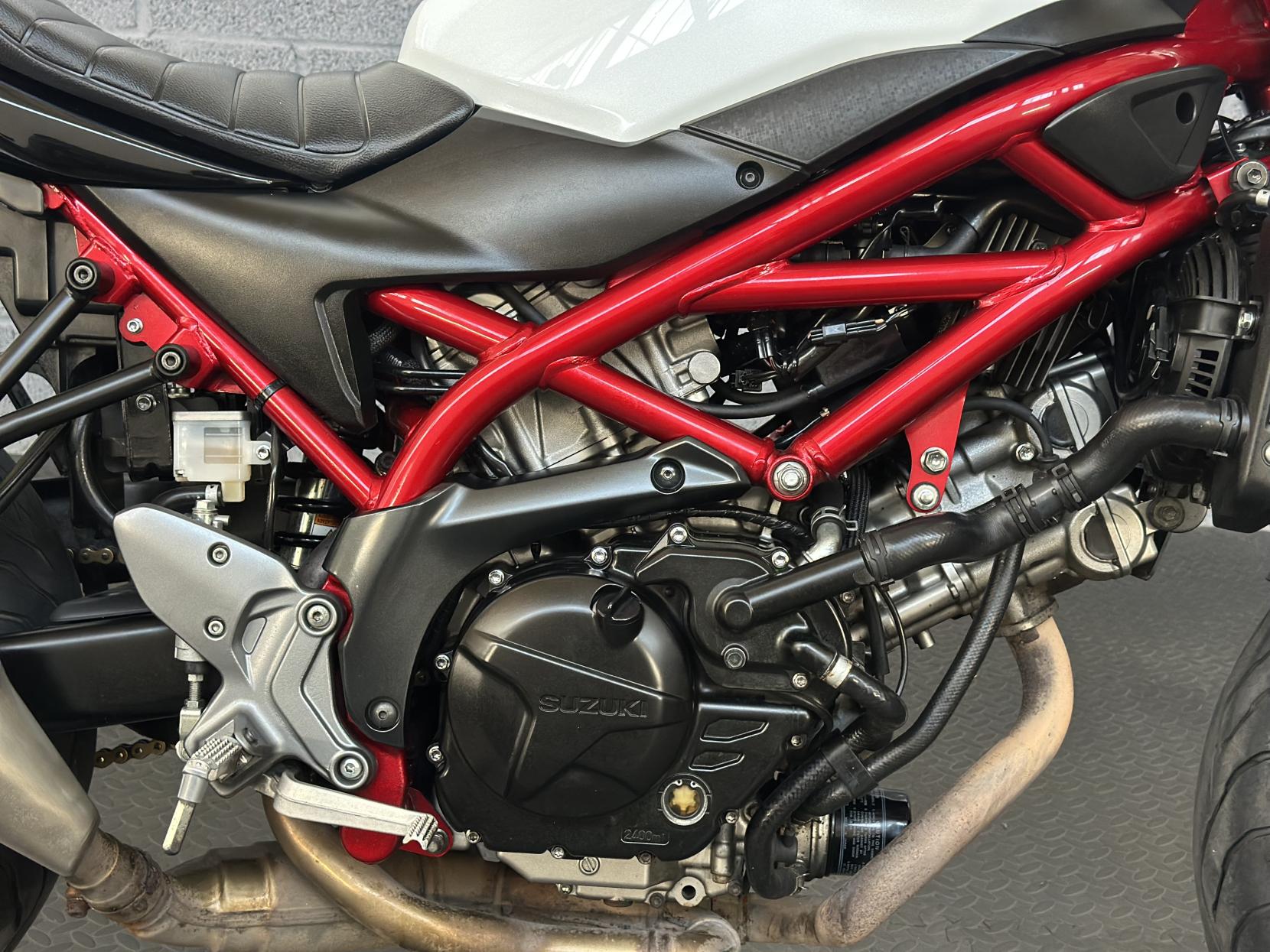 Suzuki SV650 650 Naked Petrol Manual Euro 5 (73 ps)