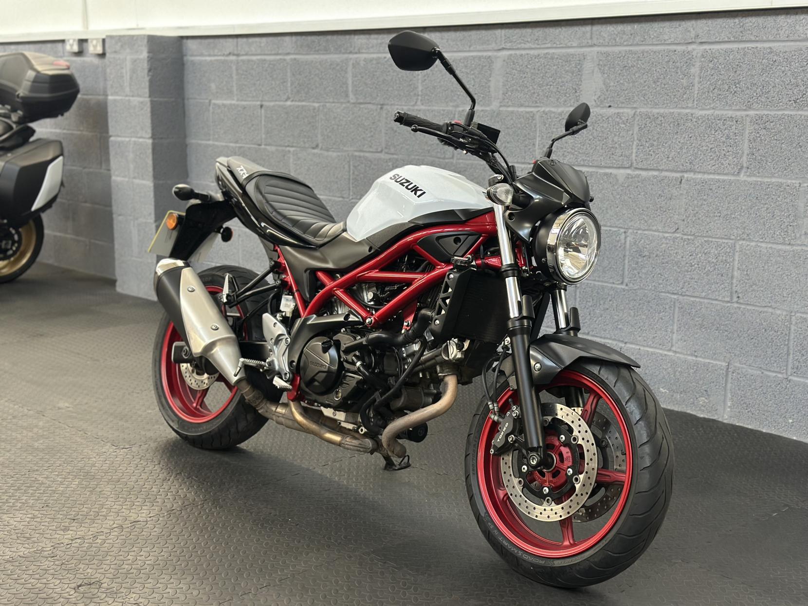 Suzuki SV650 650 Naked Petrol Manual Euro 5 (73 ps)
