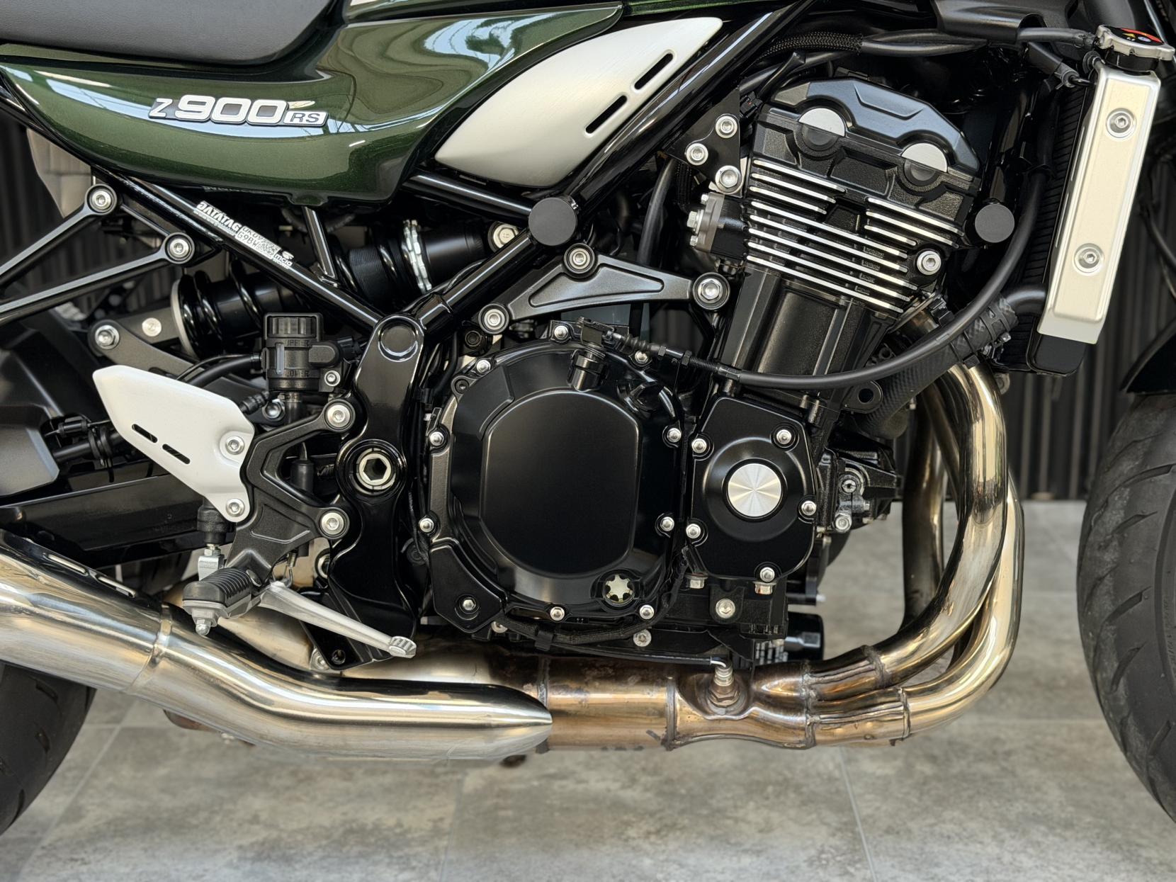 Kawasaki Z900 RS 900 Modern Classic Petrol Manual Euro 5 (111 ps)