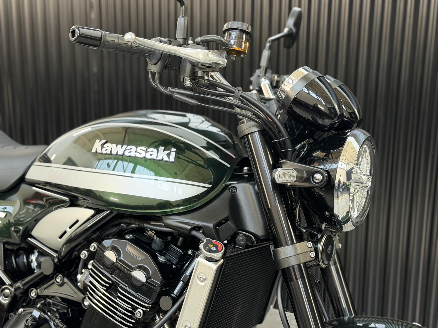 Kawasaki Z900 RS 900 Modern Classic Petrol Manual Euro 5 (111 ps)