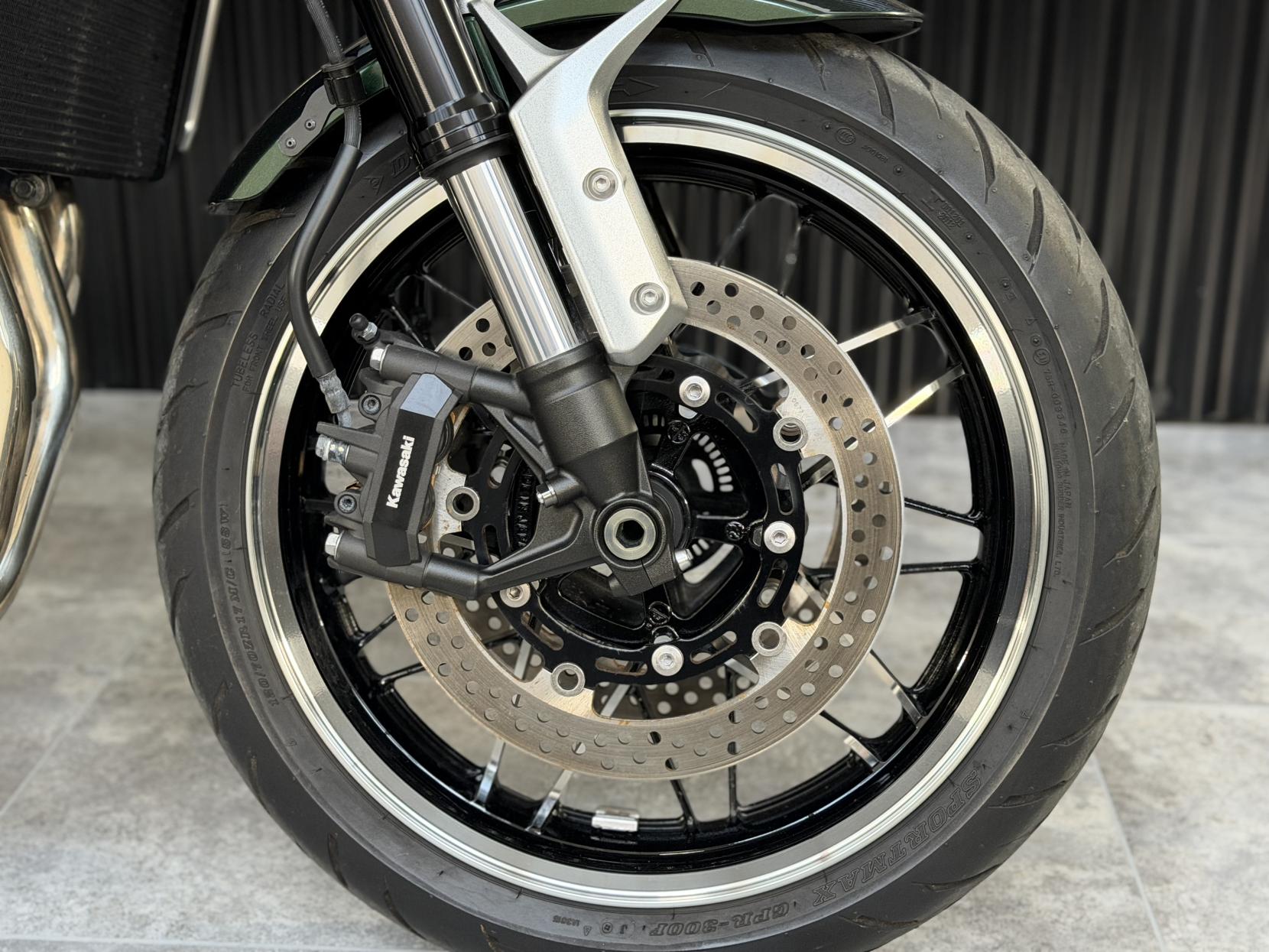 Kawasaki Z900 RS 900 Modern Classic Petrol Manual Euro 5 (111 ps)