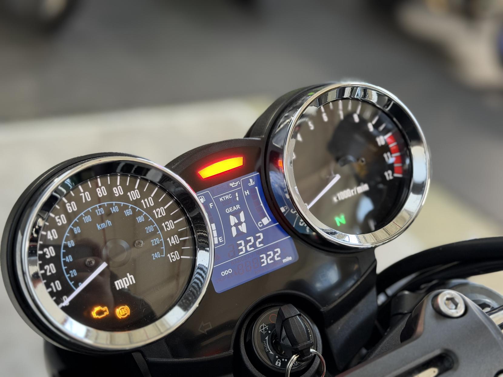 Kawasaki Z900 RS 900 Modern Classic Petrol Manual Euro 5 (111 ps)