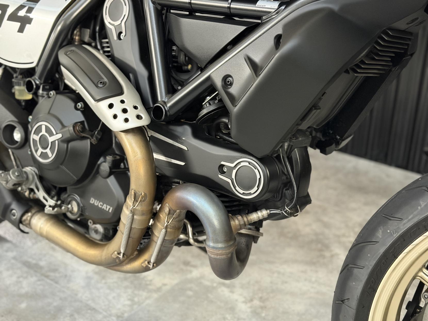 Ducati Scrambler 800 803 Cafe Racer Roadster/Retro Petrol Manual Euro 4 (73 ps)