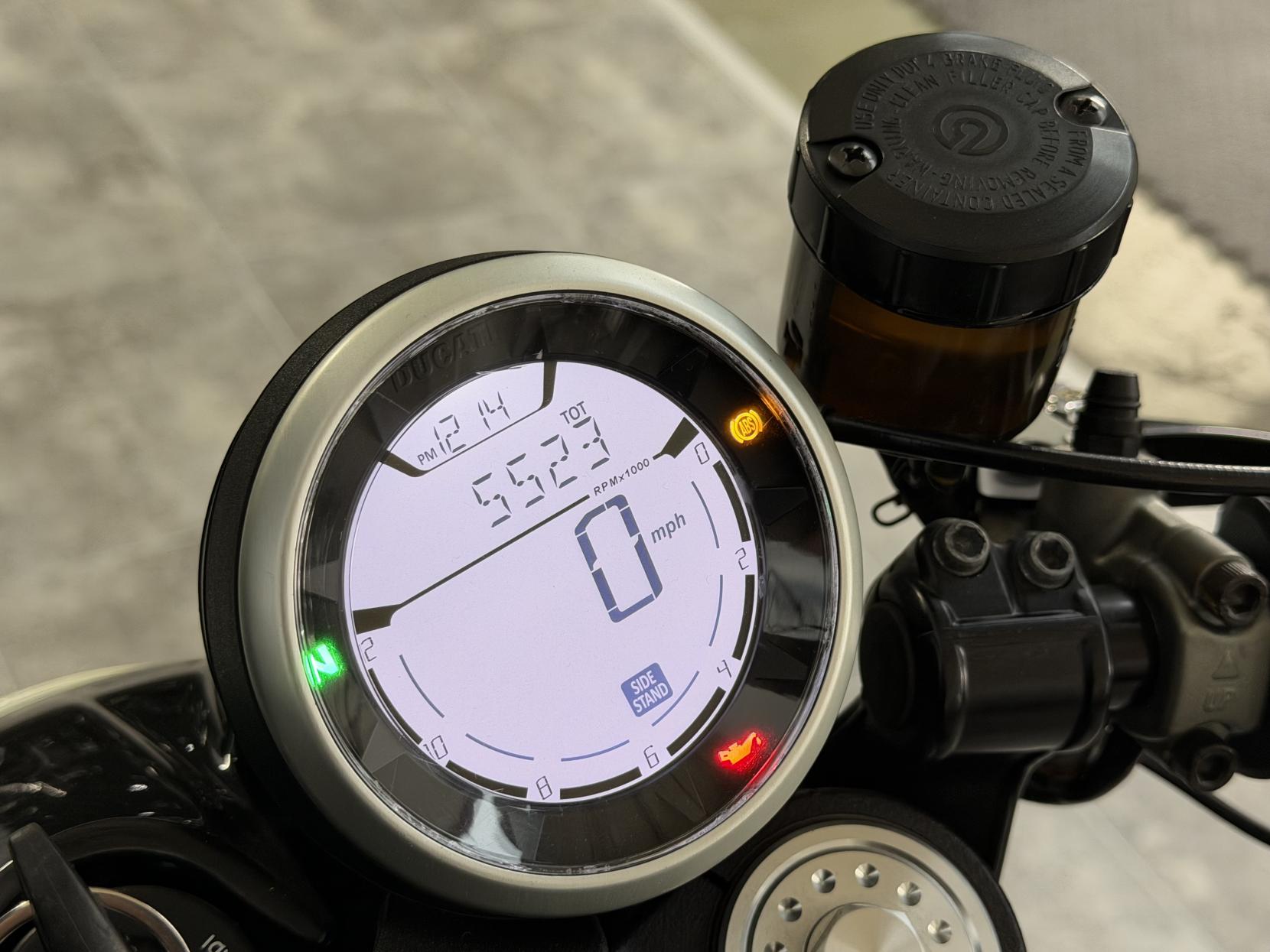 Ducati Scrambler 800 803 Cafe Racer Roadster/Retro Petrol Manual Euro 4 (73 ps)