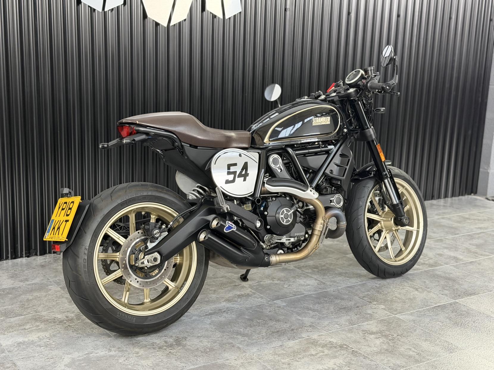 Ducati Scrambler 800 803 Cafe Racer Roadster/Retro Petrol Manual Euro 4 (73 ps)