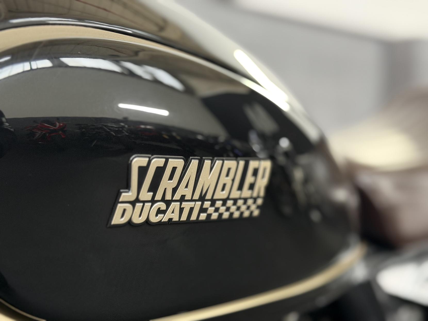 Ducati Scrambler 800 803 Cafe Racer Roadster/Retro Petrol Manual Euro 4 (73 ps)