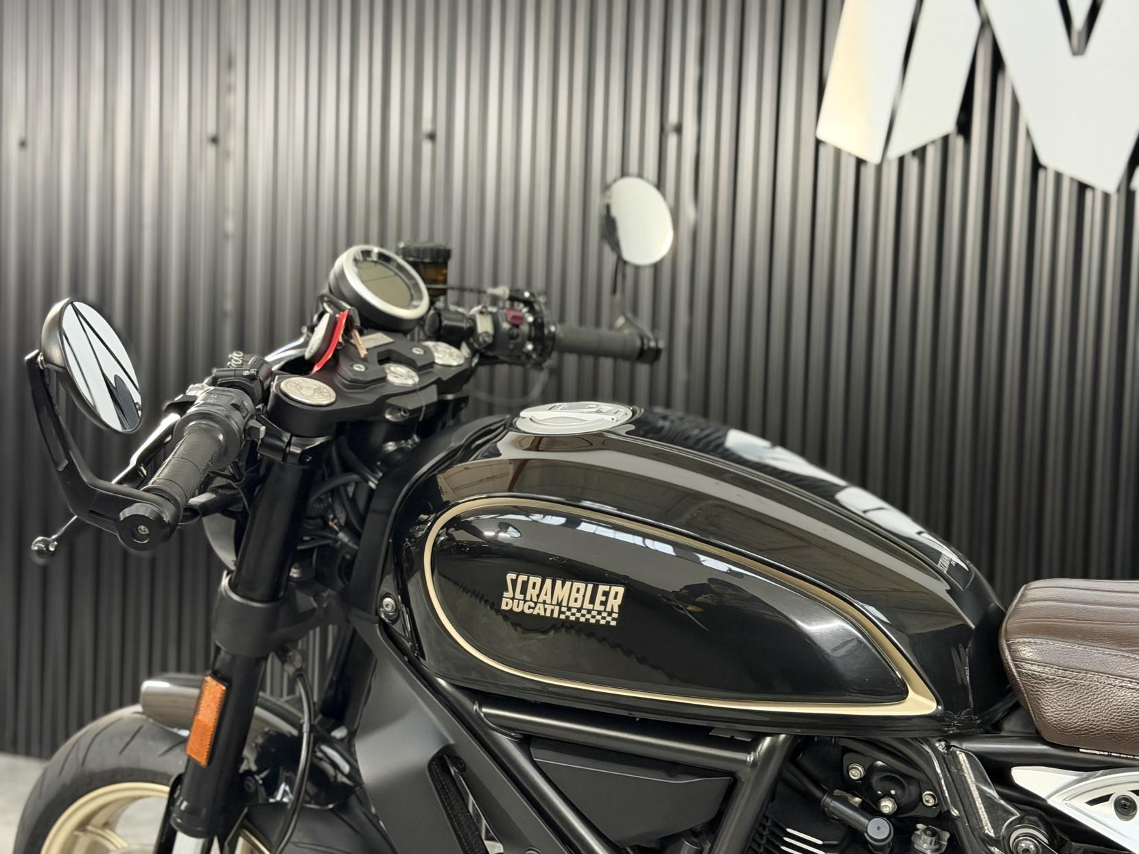 Ducati Scrambler 800 803 Cafe Racer Roadster/Retro Petrol Manual Euro 4 (73 ps)