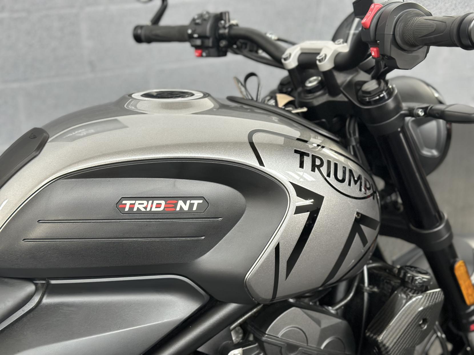 Triumph Trident 660 660 Roadster/Retro Petrol Manual X-ring Euro 5 (82 ps)